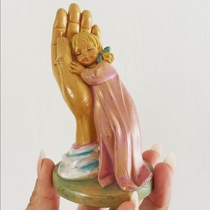 1987 Vintage Fontanini made in Italy Little girl hugging prayer hand, baptism